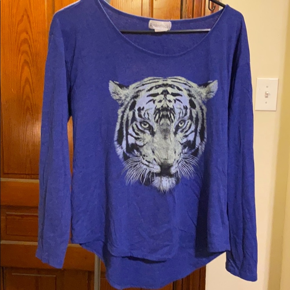 Long sleeved white tiger Tee